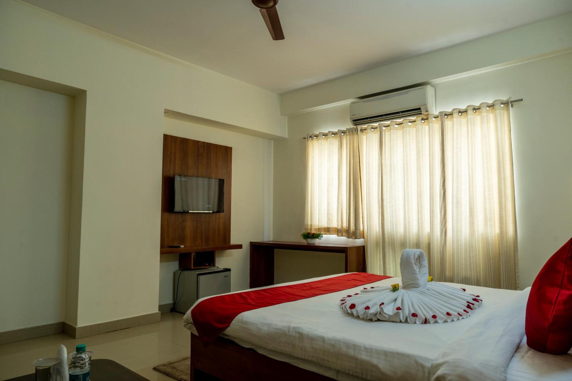 Hotel Krrish Inn - Ameerpet, Haidarábád Kültér fotó