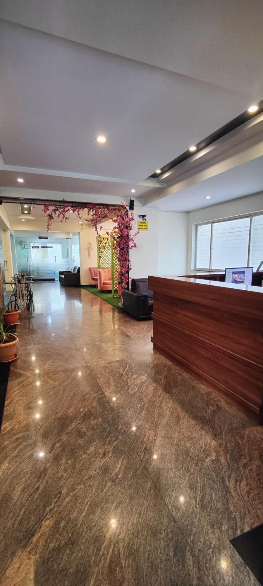 Hotel Krrish Inn - Ameerpet, Haidarábád Kültér fotó